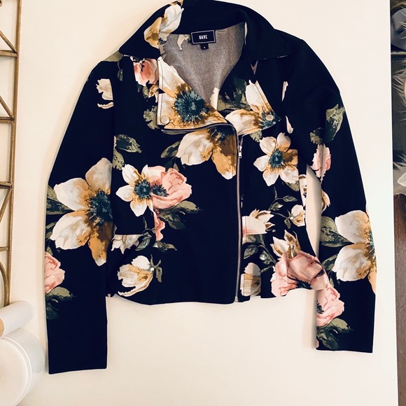 Gorgeous Floral Dress Jacket - Picture 3 of 7